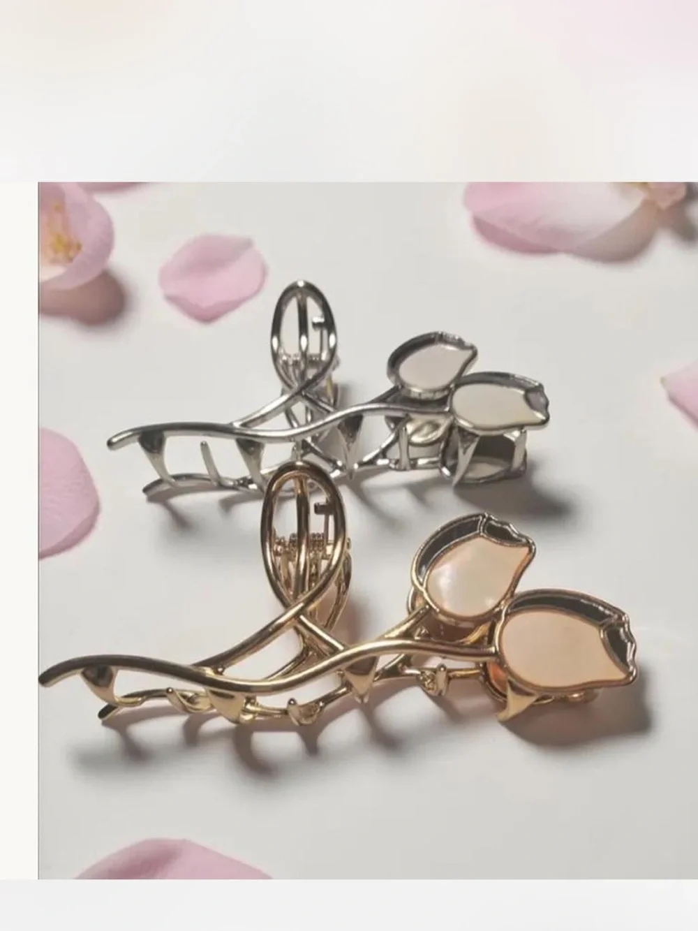 Brand New  Piper K tulips flowers 2-Pack Hair Claw Clip, 5 inches, gold/Silver